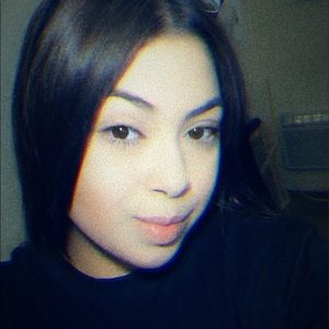 Meet your Posher, Evelin